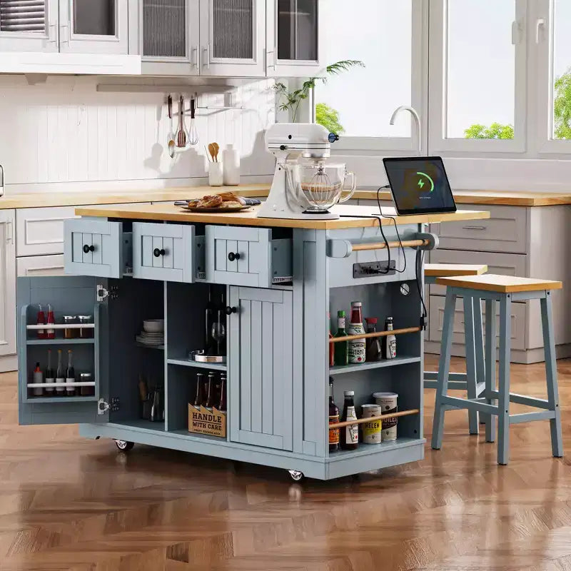 Grand îlot de cuisine de 53 pouces avec abattant, prise de courant, étagère de rangement interne de porte, chariot de cuisine roulant sur 5 roulettes avec 5 étagères latérales ouvertes