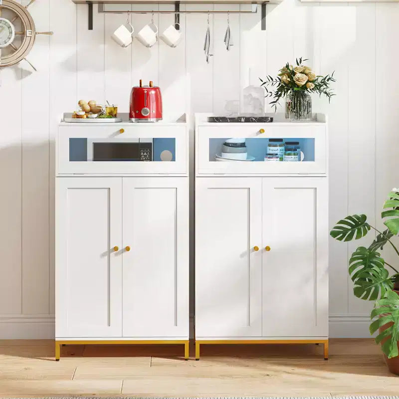 Prise électrique pour armoire de cuisine et éclairage LED contrôlé par application avec porte basculante en acrylique